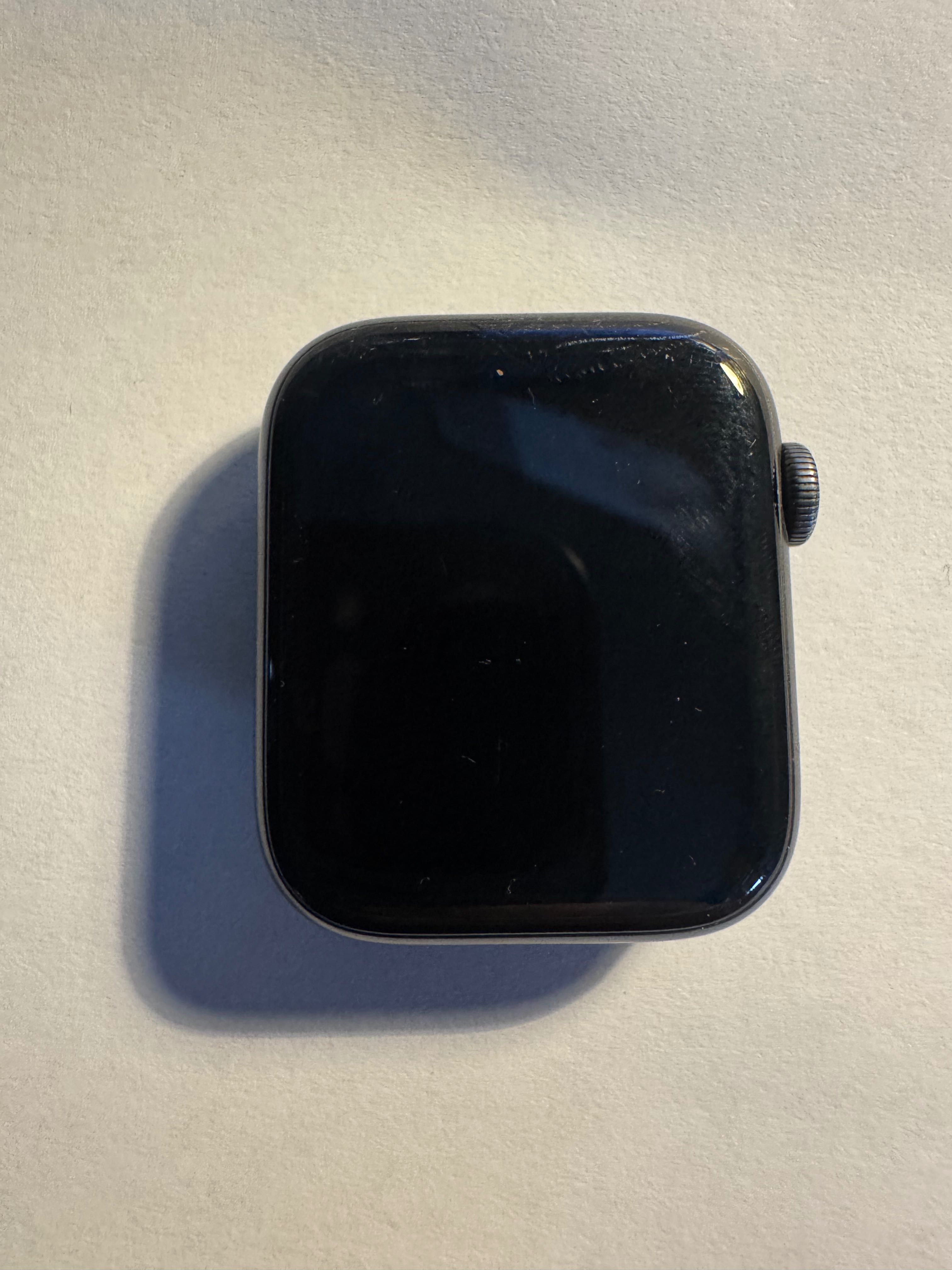 Apple Watch 6 44mm