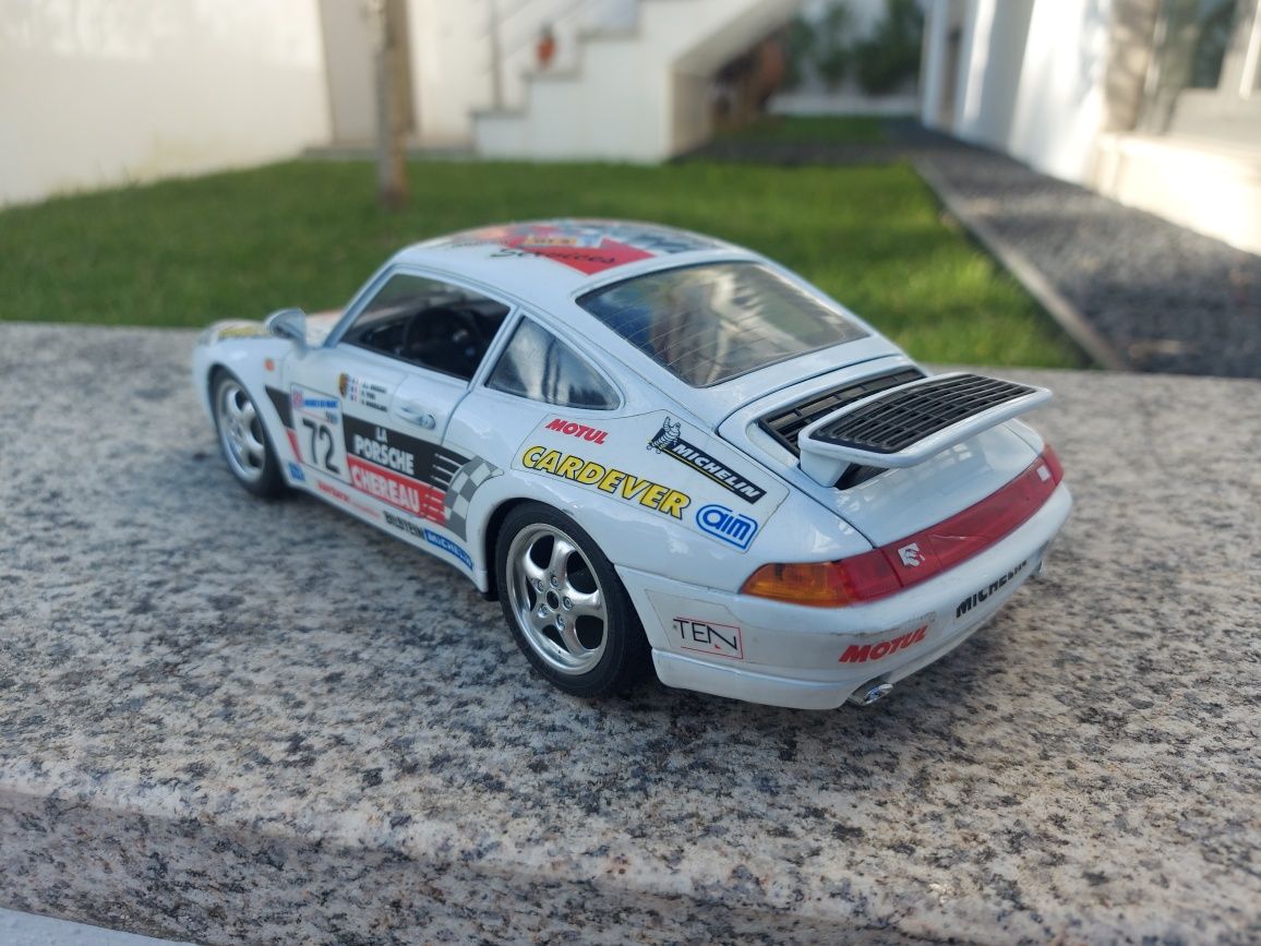 Porsche 911 Carrera Burago