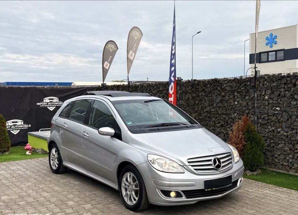 Розборка B-class w245 2.0 om640 cdi крила капот фари Авторозборка