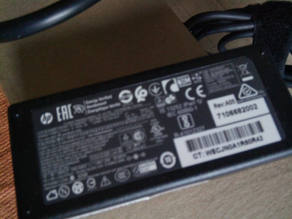 блок зарядки HP- Dell 65W\ 7.4 x 5.0mm\19.5v отл. сост.
