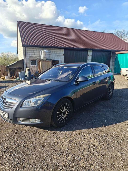 Opel Insignia Opel Insignia 2.0 CDTI 130 KM | 2009 | Kombi | 220 tys. km