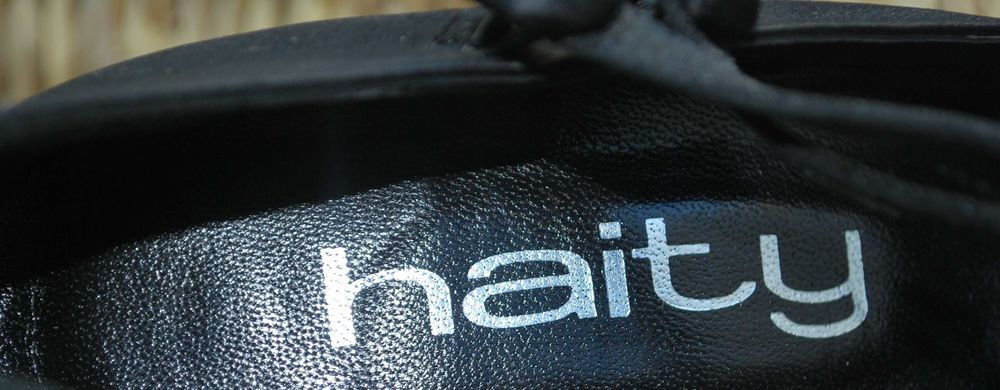 Sapatos Pretos e Novos da marca Haity n.º 36/37