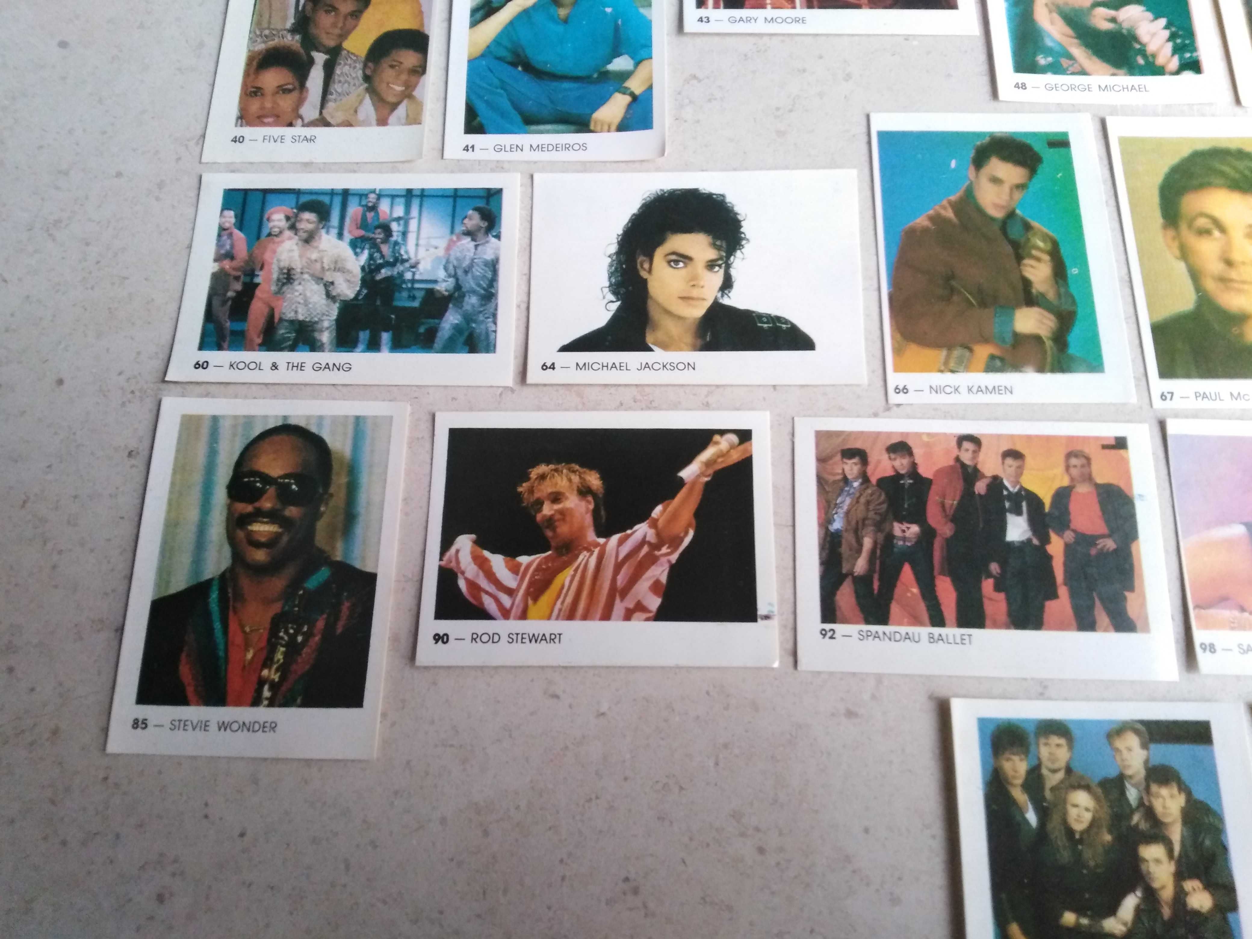 Cromos Discos Douro 52 diferentes+50 Saquetas Fechadas Cantores/Bandas