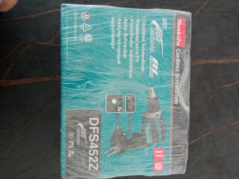 Aparafusadora Makita DFS452