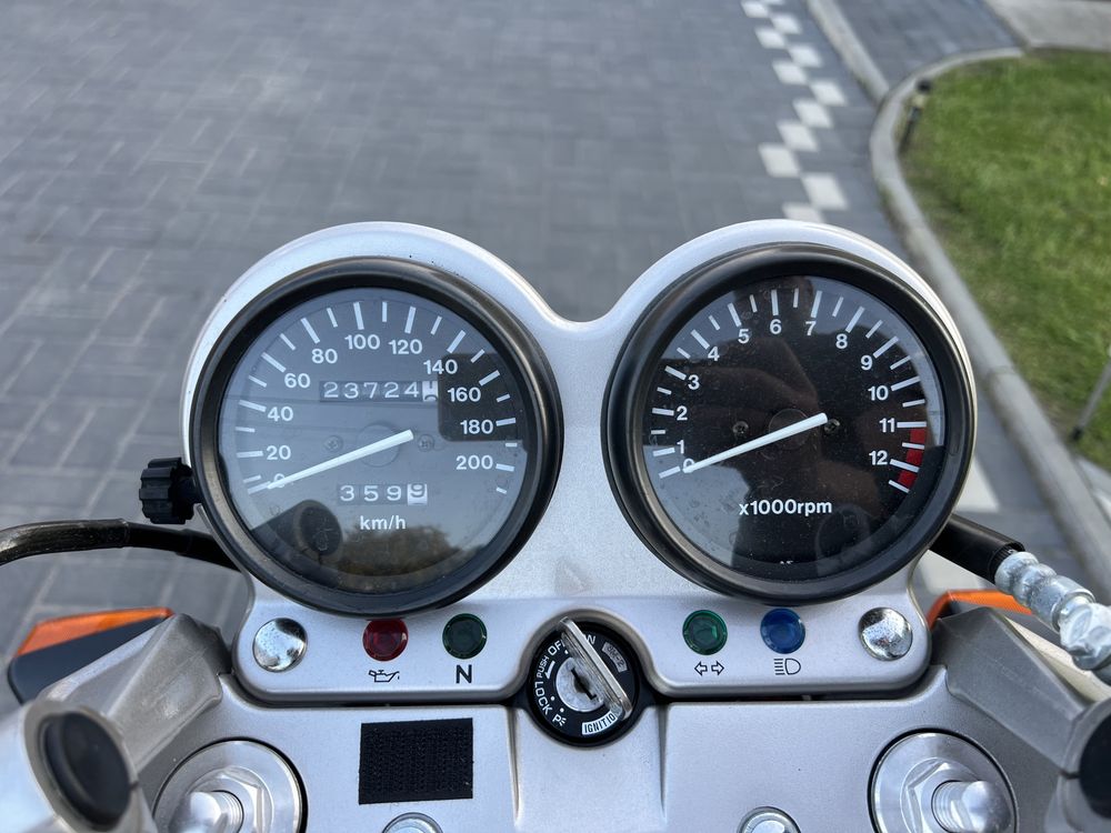 Suzuki GS500 EU.