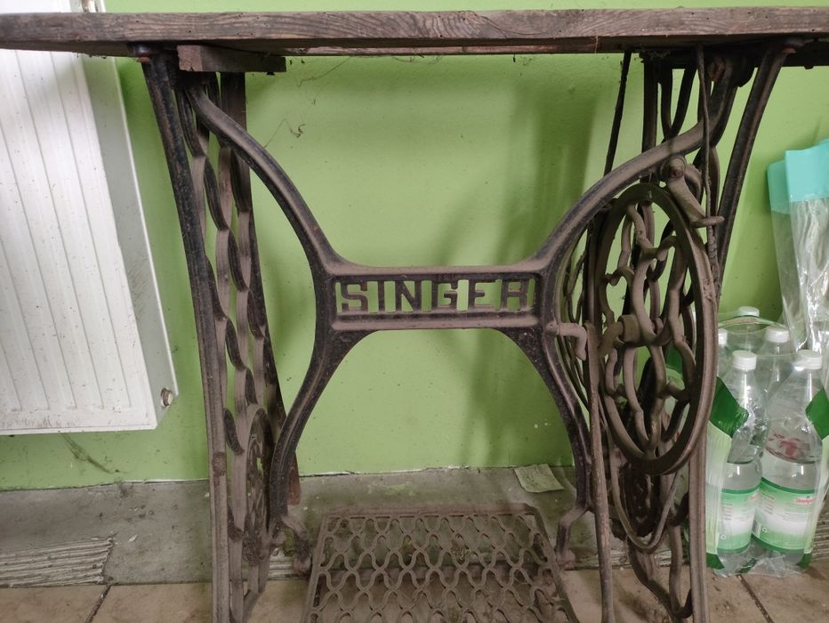 Stół Singer od maszyny do szycia