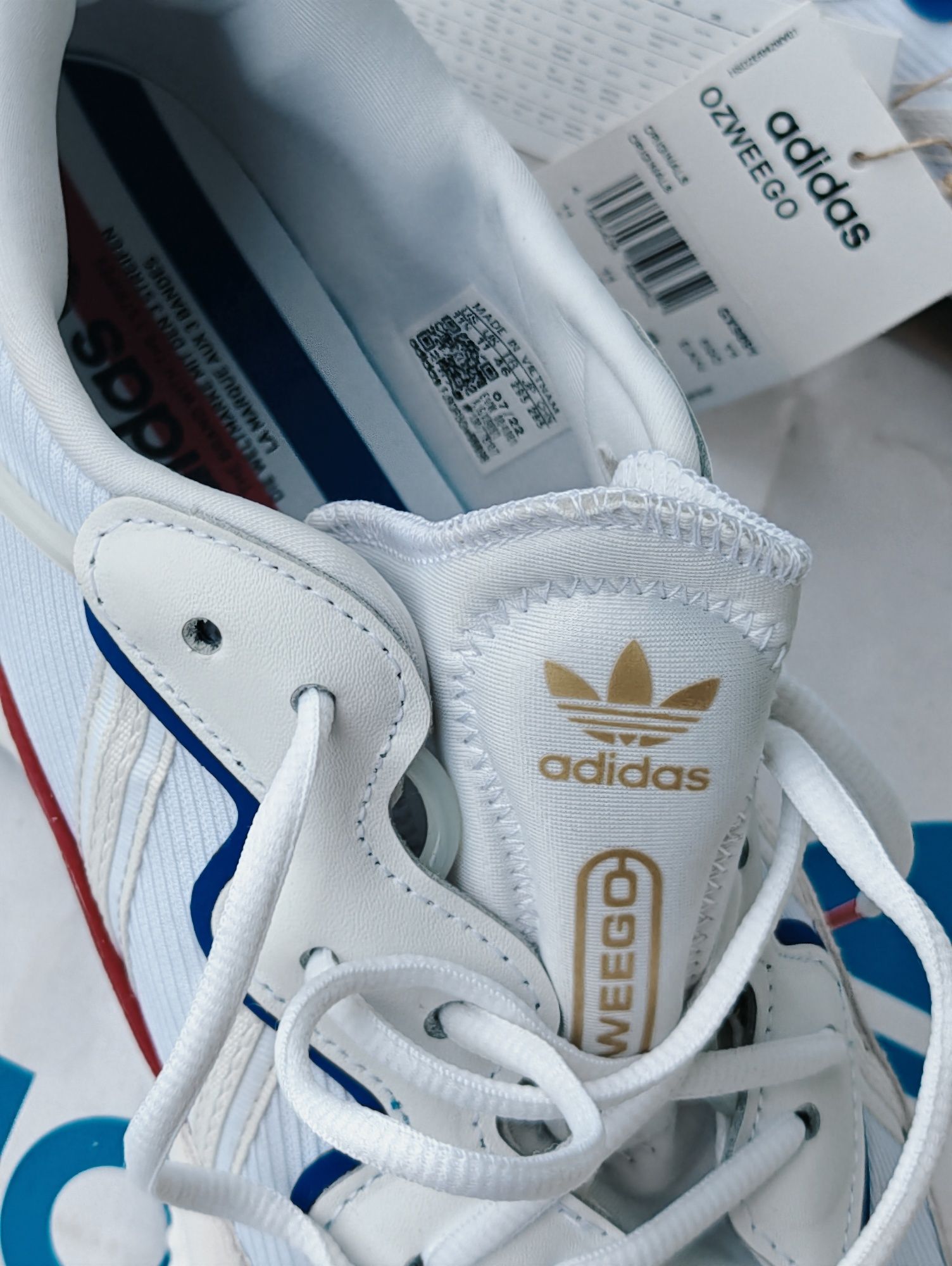 Nowe buty Adidas Ozweego 46 UK11 męskie białe jasne jak air Jordan
