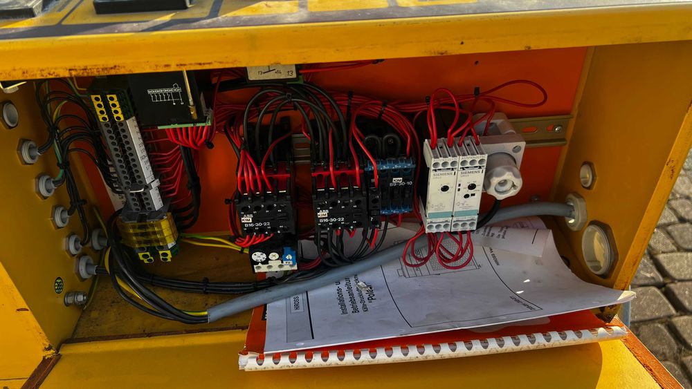 Kompresor śrubowy sprężarka Kaeser sk19