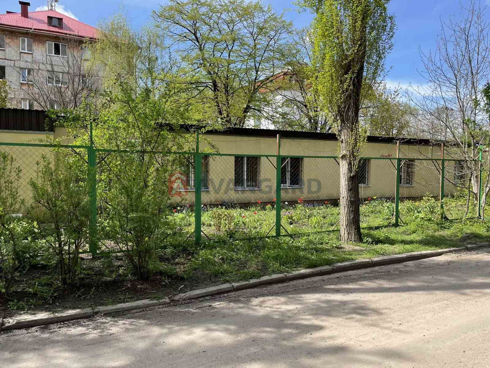 Продаж будівлі 155 кв.м. пр. О.Поля, ТЦ Славутич
