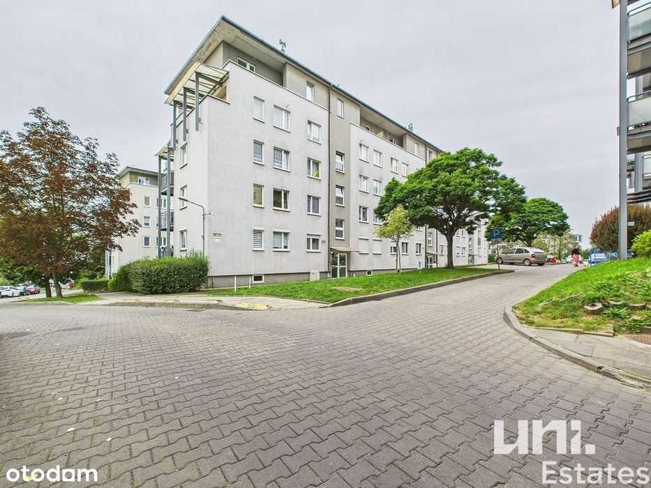 3 pokoje • 3 balkony • piwnica • dwupoziomowe