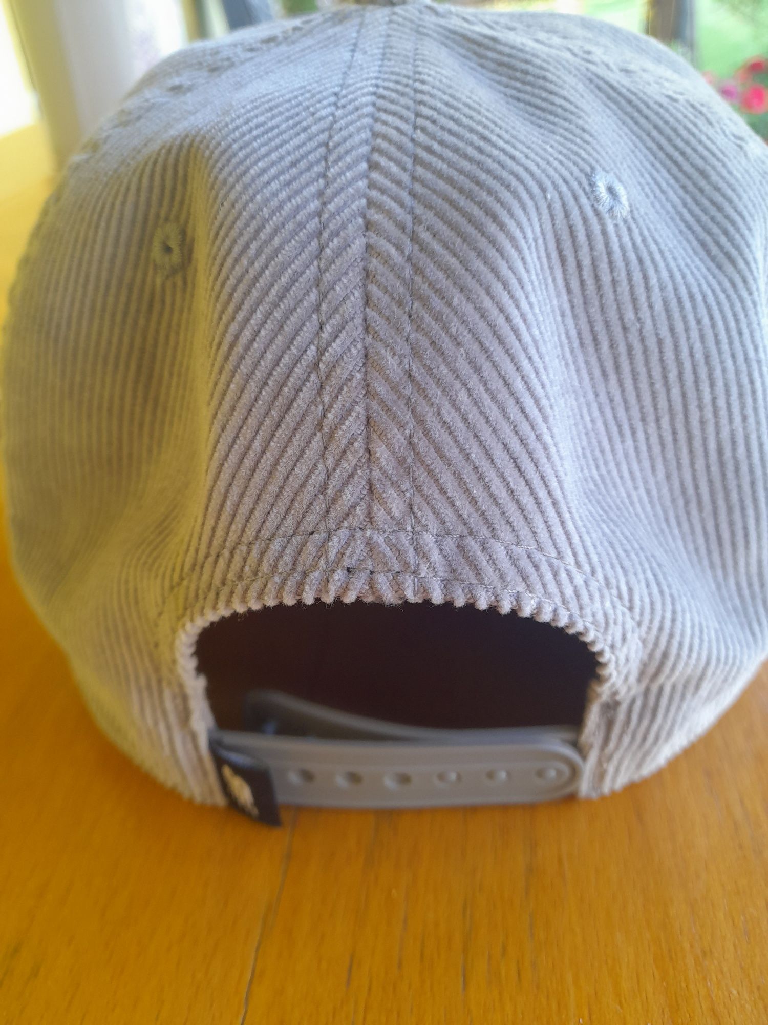 Czapka sztruks New Balance