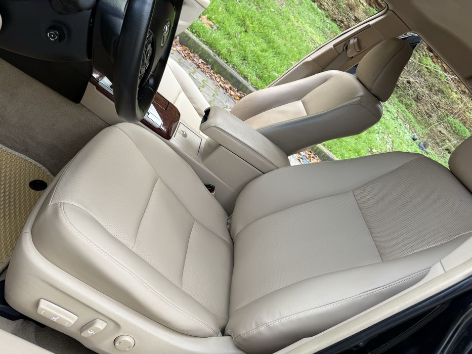 Toyota Camry 2014 рік, газ/бенз/авт 2.5 офіцна повна без торгу