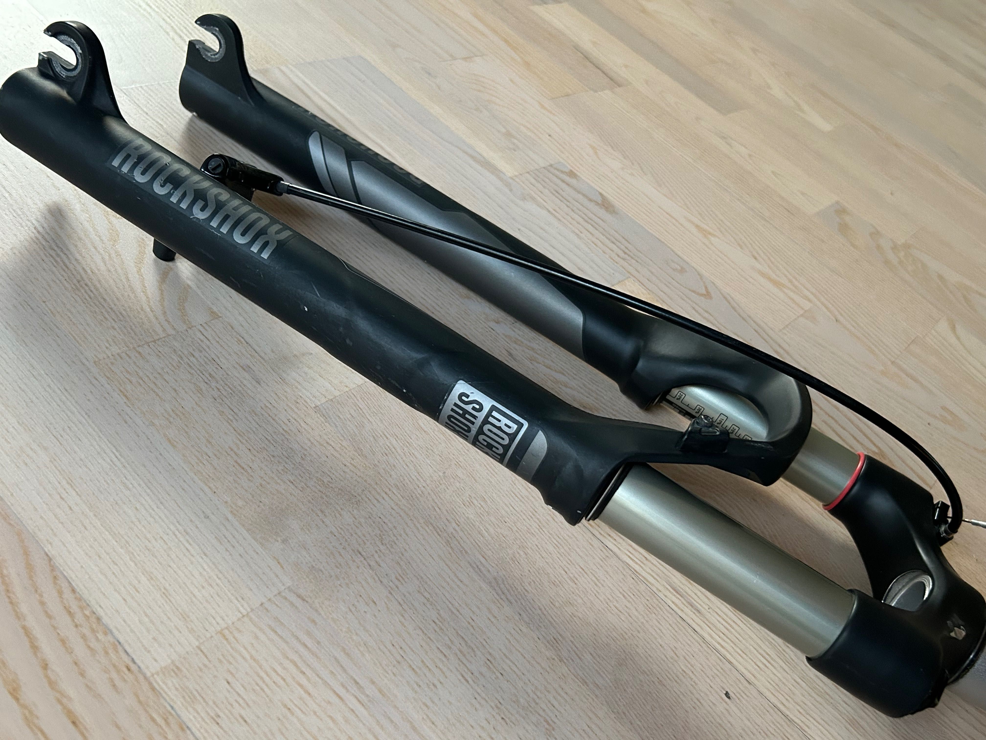 Amortyzator Rock Shox Reba RL 27,5 26 QR9 ja.k Fox