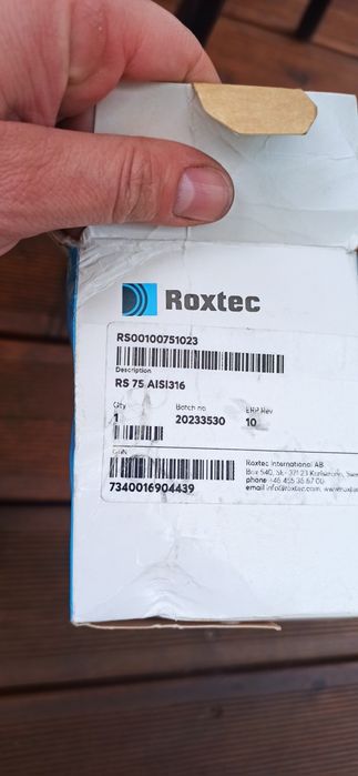 Uszczelnienie kabli lub rur