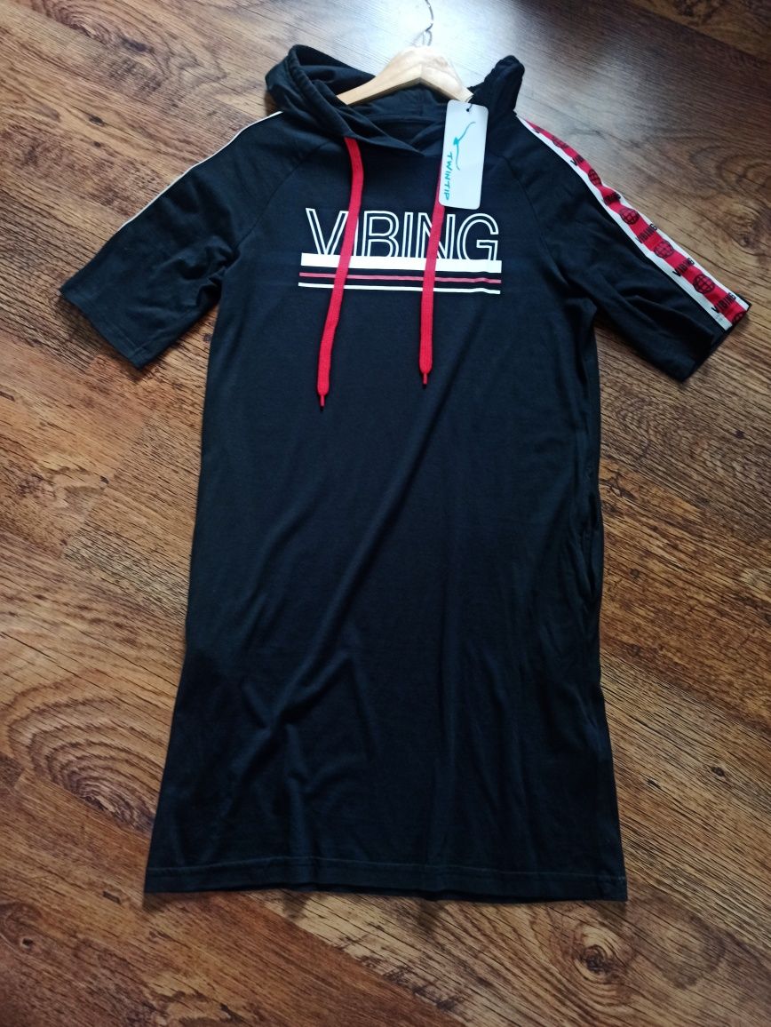 Tshirtowa t-shirtowa sukienka t-shirt czarna z kapturem tunika twintip