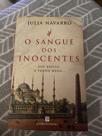 Livro “O Sangue dos Inocentes” de Julia Navarro