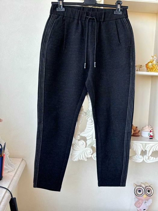 Теплые зимние женские брюки серого цвета