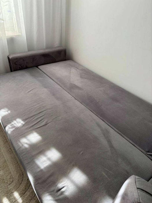 Sofa rozkladana + 2 poduszki