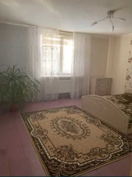 Компактний Окремий будинку в  близькому Передмісті Житомира, 180 кв.м.