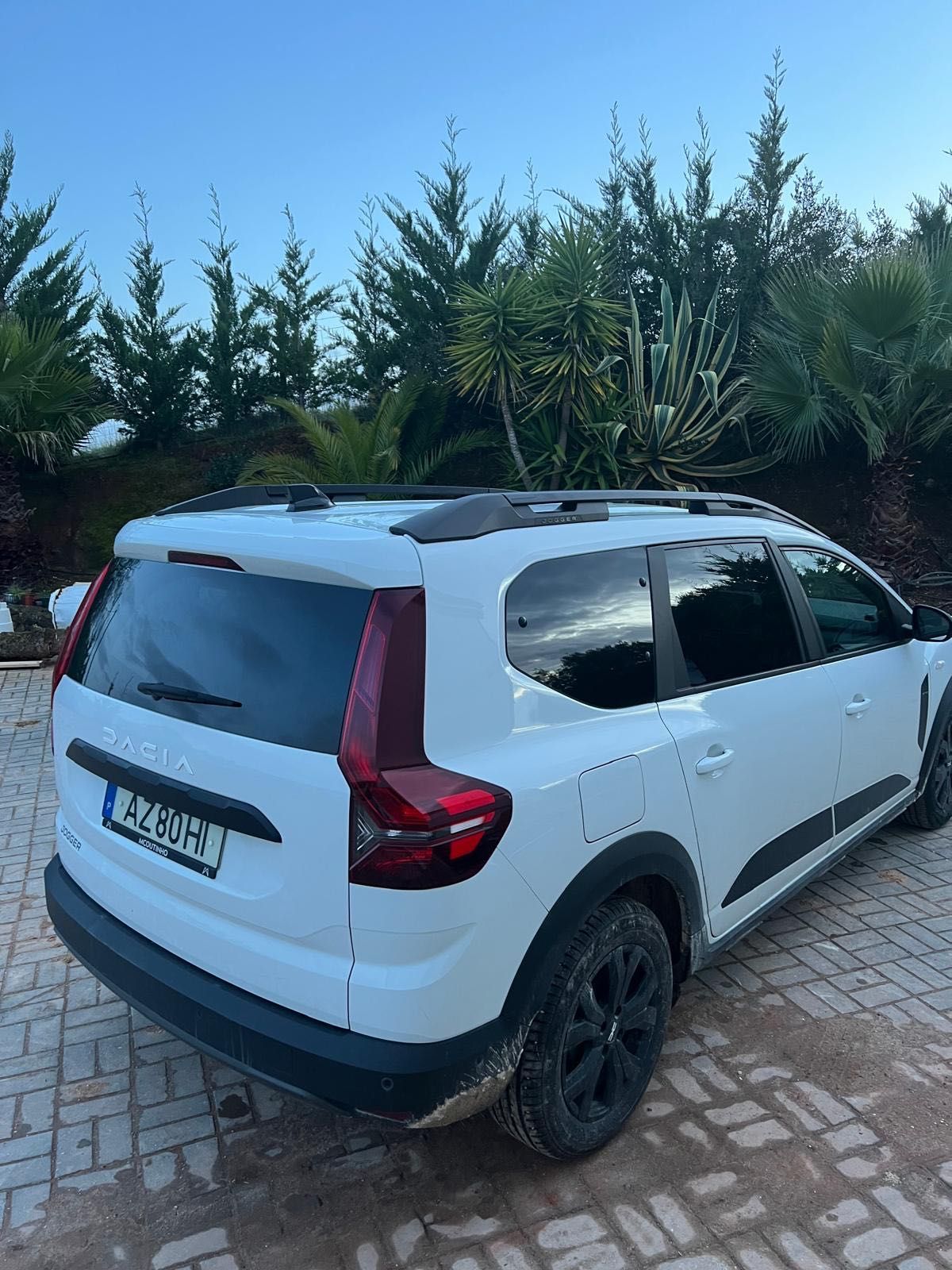 Viatura Dacia 7 lugares