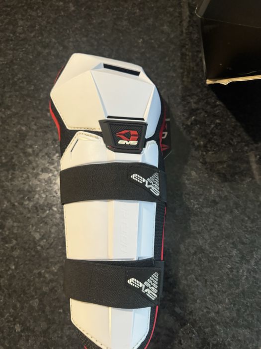 Caneleiras Novas ( Speedfreak) Moto 4