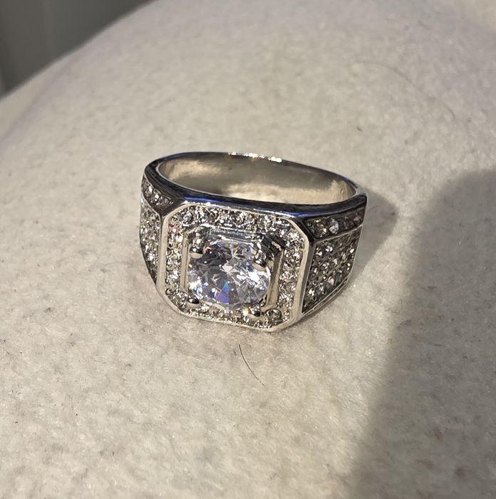 Sygnet metalowy męski z cyrkoniami