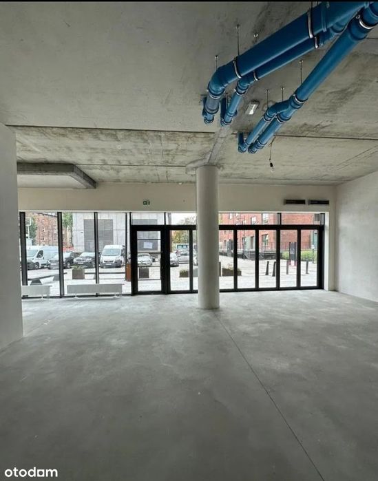 Narożny z przeszkleniem na całej długości