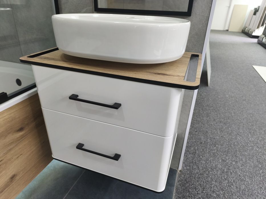 Szafka łazienkowa z blatem