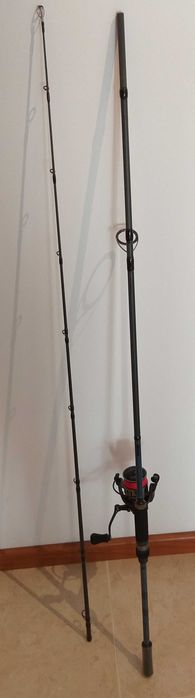 Cana pesca Spinning nova 2.4m com carreto + amostras novas oferta