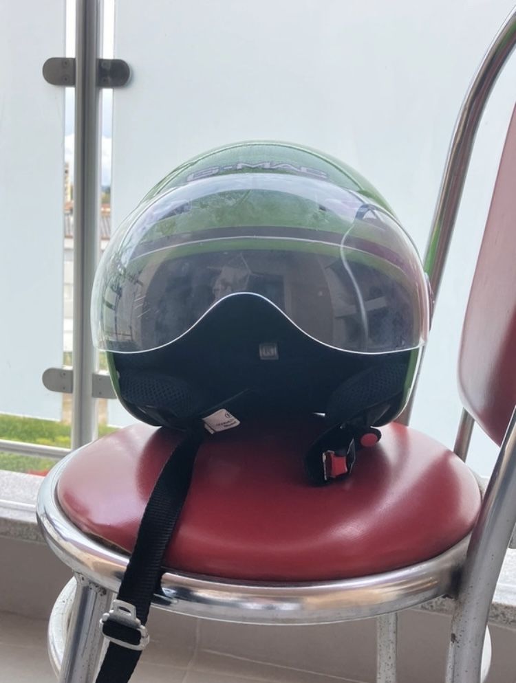 Preço negociavel. Capacete usado no maximo 10 vezes