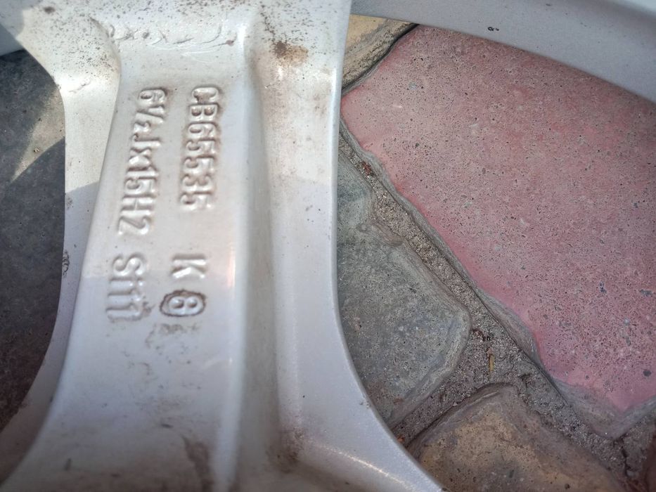 Шини з дисками зима 195/65 R15