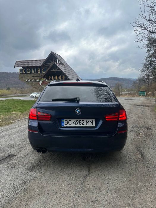 Бмв ф11 520д 2011р