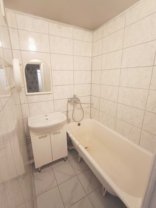 Продається квартира. М ДЕМІЇВСЬКА