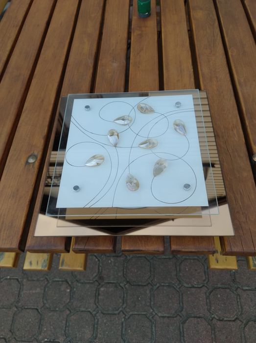 Piękny plafon łazienkowy