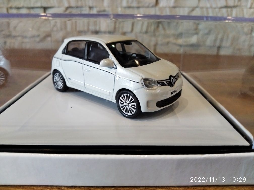 1:43 Norev Renault Twingo model