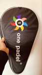 Vendo raqueta One Padel nova.