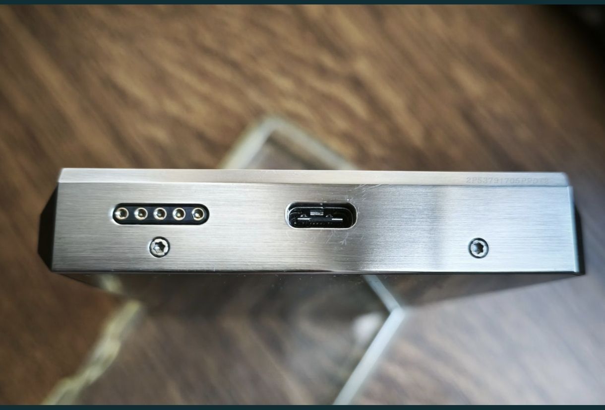 Плеер Astell & Kern Ultima SP1000