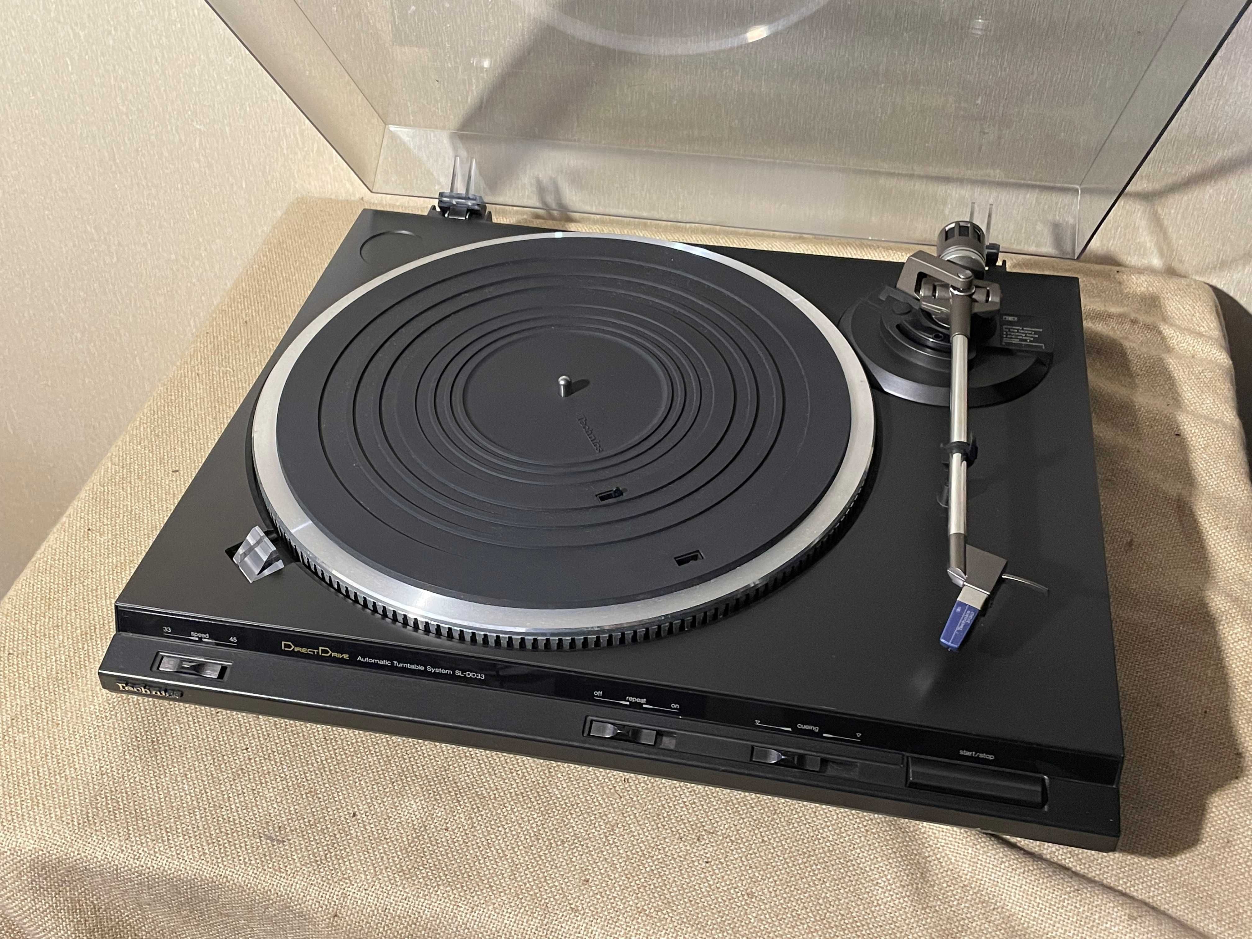 Автоматический проигрыватель винила TECHNICS SL-DD33 DIRECT DRIVE