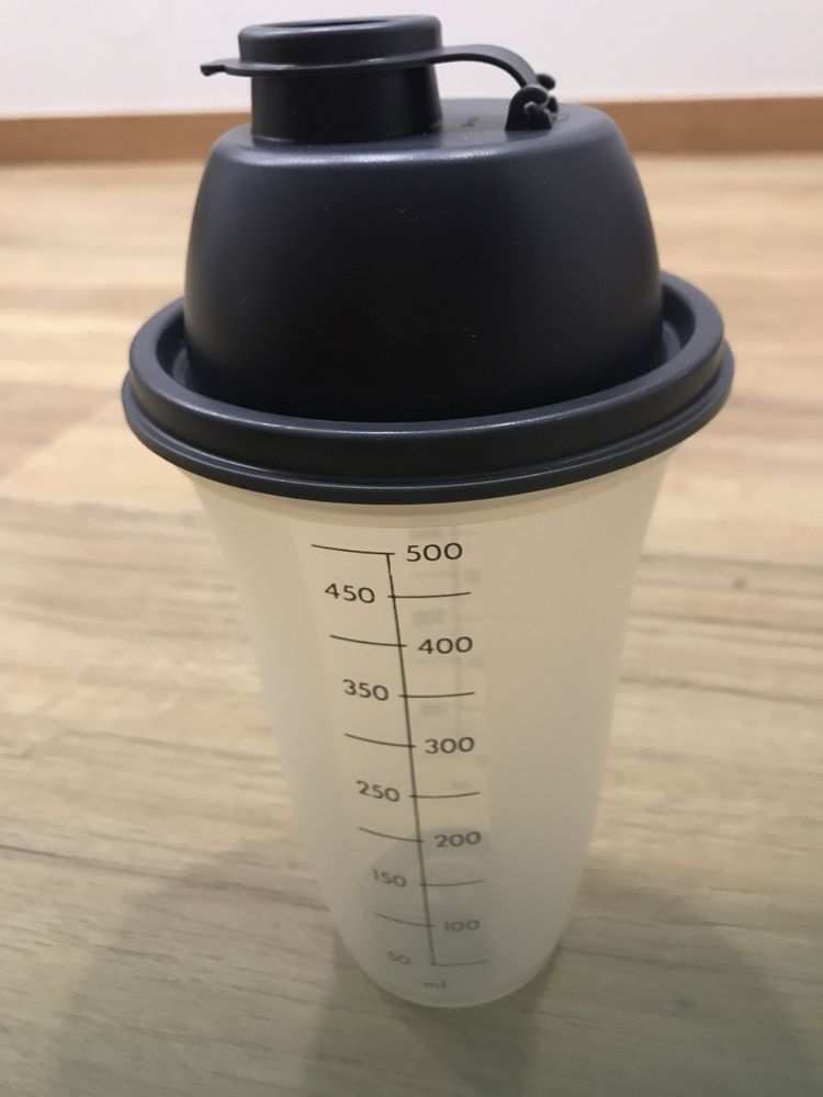 Quick shake/ Shaker 500ml tupperware nova