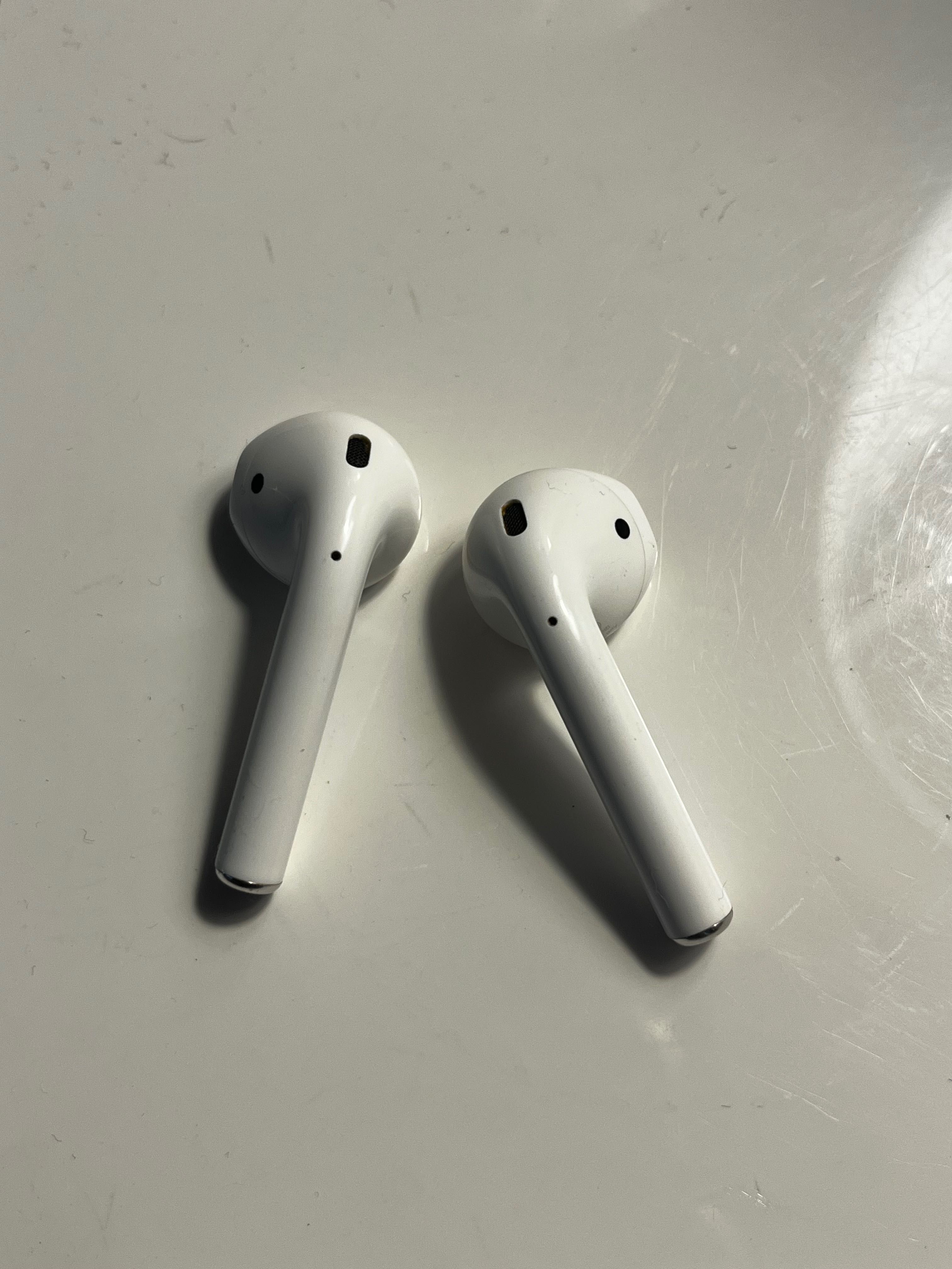 Apple AirPods A2031
