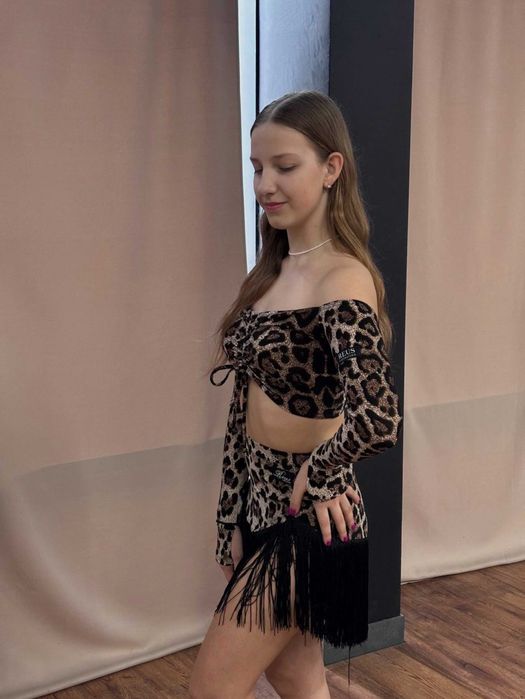 Топ для латини леопардовий