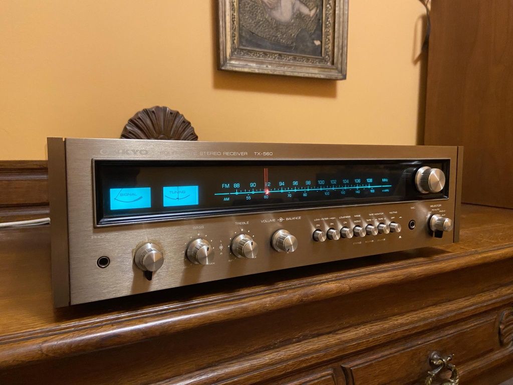 Świetny amplituner Onkyo TX-560 Solid State, wysoki model, vintage