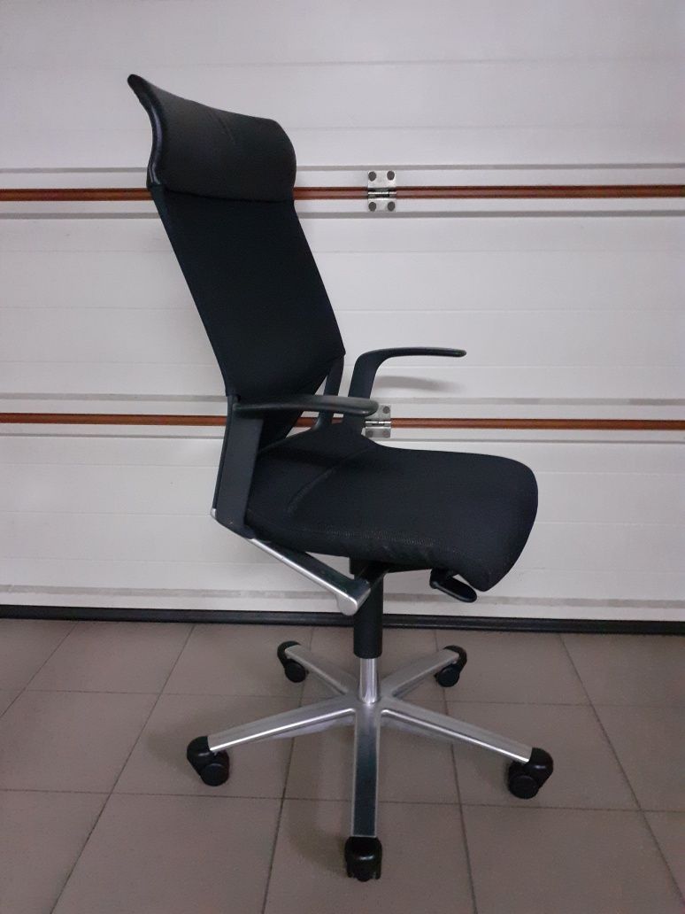 Fotel do biurka automatyczny