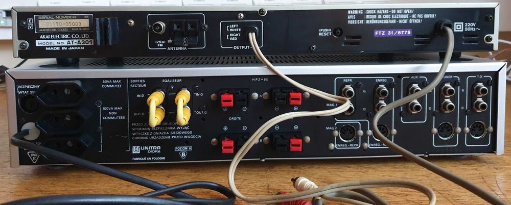 Tuner Akai AT-A301 pasuje wymiarami do wieży Unitra Diora