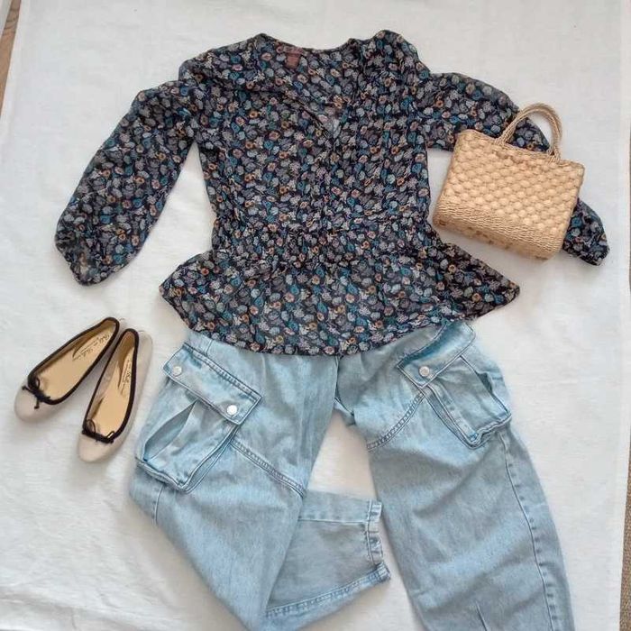 Letnia Przewiewna Bluzka z Baskinką "Dm Bm", Styl Boho, Motyw kwiatowy