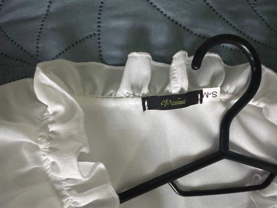 Продам білу сукню