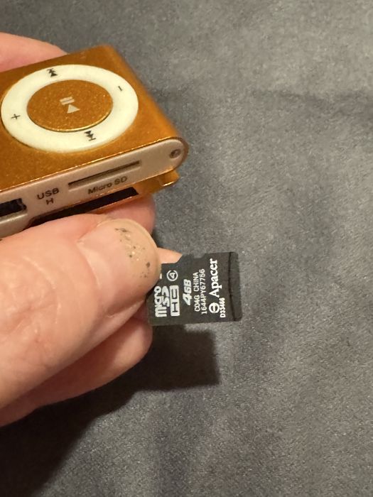 mp3 плеер прищепка apple