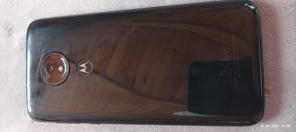 Smartfon telefon Motorola g7 plus 4 + 64GB  stan idealny