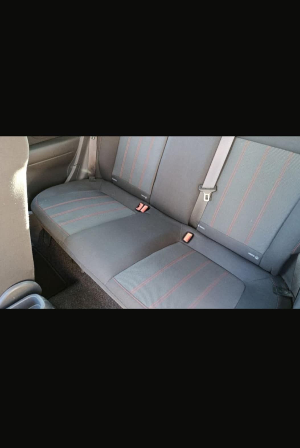 Opel  Corsa  D.      2010 rok.
