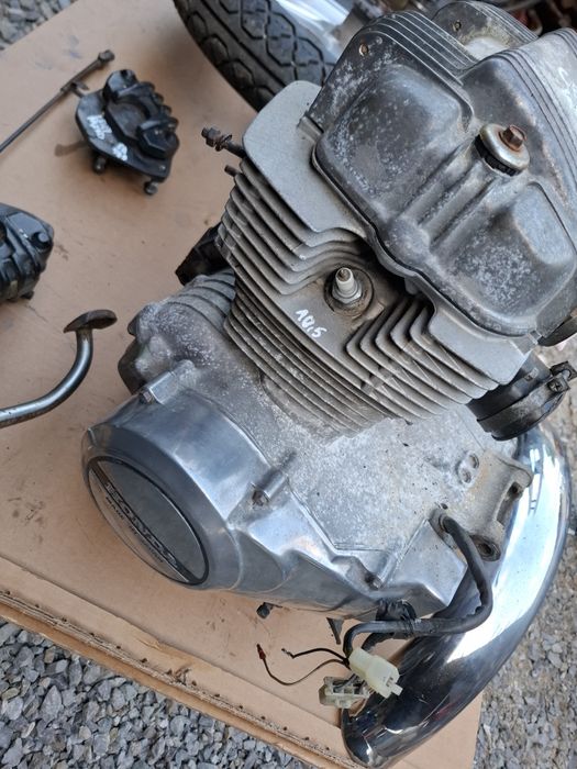 Honda cb 400 silnik części  felgi gazniki